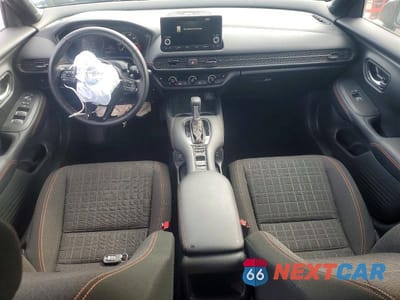 Zdjęcie 8 z 13 samochodu: 2025 HONDA HR-V SPORT VIN:3CZRZ2H57SM792005 - miniatura