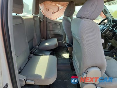 Zdjęcie 10 z 12 samochodu: 2015 TOYOTA TACOMA V6 VIN:5TFUU4EN7FX128575 - miniatura
