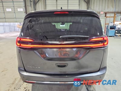 Zdjęcie 6 z 13 samochodu: 2023 CHRYSLER PACIFICA TOURING L VIN:2C4RC1BG5PR553127 - miniatura