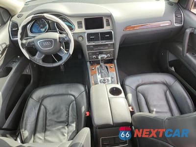 Zdjęcie 8 z 12 samochodu: 2013 AUDI Q7 PREMIUM PLUS VIN:WA1LGAFE5DD016091 - miniatura