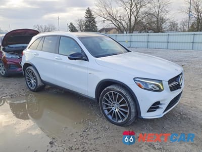 Czwarte zdjęcie samochodu z boku: 2017 MERCEDES-BENZ GLC 43 4MATIC AMG VIN:WDC0G6EB2HF210689 - miniatura