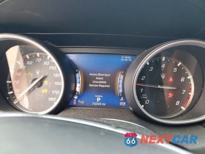Zdjęcie 9 z 13 samochodu: 2019 MASERATI LEVANTE VIN:ZN661XUA7KX318693 - miniatura