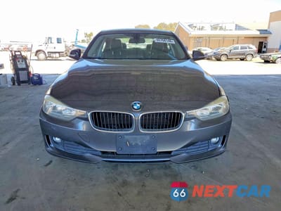 Piąte zdjęcie samochodu w środku: 2013 BMW 320 I VIN:WBA3B1C54DK129208 - miniatura