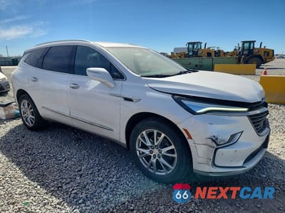 Czwarte zdjęcie samochodu z boku: 2022 BUICK ENCLAVE PREMIUM VIN:5GAEVBKW6NJ178485 - miniatura