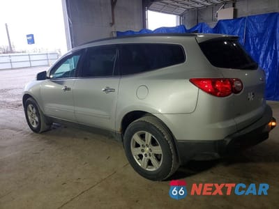 Drugie zdjęcie samochodu z przodu: 2012 CHEVROLET TRAVERSE LT VIN:1GNKVGEDXCJ112194 - miniatura
