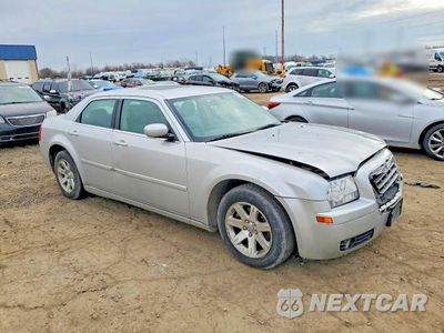 Czwarte zdjęcie samochodu z boku: 2006 CHRYSLER 300 TOURING VIN:2C3KA53G86H112498 - miniatura