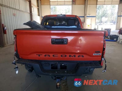 Zdjęcie 6 z 11 samochodu: 2018 TOYOTA TACOMA TRD SPORT VIN:3TMDZ5BN0JM053017 - miniatura