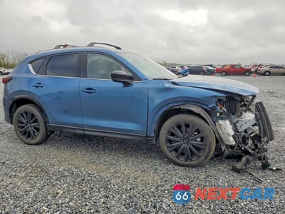 Czwarte zdjęcie samochodu z boku: 2024 MAZDA CX-5 PREMIUM VIN:JM3KFBDY8R0373021 - miniatura