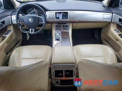 Zdjęcie 8 z 12 samochodu: 2013 JAGUAR XF VIN:SAJWA0ES4DPS66055 - miniatura