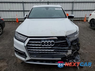 Piąte zdjęcie samochodu w środku: 2018 AUDI Q7 PRESTIGE VIN:WA1VAAF75JD019824 - miniatura