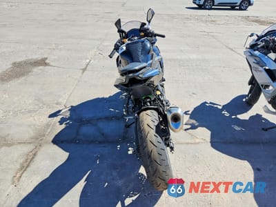 Czwarte zdjęcie samochodu z boku: 2026 KAWASAKI ZX400 S VIN:ML5ZXCS18TDA50410 - miniatura