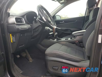 Zdjęcie 7 z 13 samochodu: 2017 KIA SORENTO LX V6 VIN:5XYPGDA5XHG302994 - miniatura
