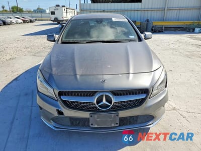 Piąte zdjęcie samochodu w środku: 2019 MERCEDES-BENZ CLA 250 VIN:WDDSJ4EB9KN719055 - miniatura