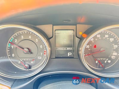 Zdjęcie 8 z 12 samochodu: 2012 JEEP GRAND CHEROKEE OVERLAND VIN:1C4RJFCG2CC132180 - miniatura