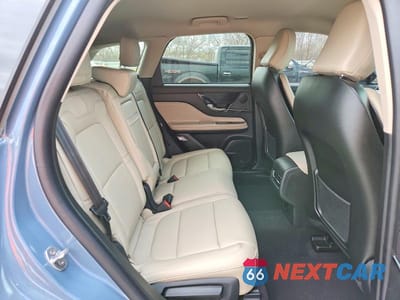 Zdjęcie 10 z 12 samochodu: 2026 LINCOLN CORSAIR PREMIERE VIN:5LMCJ1CAXTUL05306 - miniatura