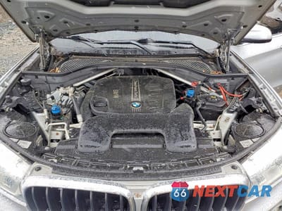 Zdjęcie 12 z 12 samochodu: 2015 BMW X5 XDRIVE35D VIN:5UXKS4C55F0N07534 - miniatura