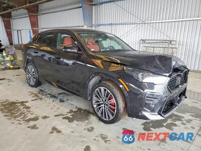 Czwarte zdjęcie samochodu z boku: 2025 BMW X2 XDRIVE28I VIN:WBX63GM09S5167146 - miniatura