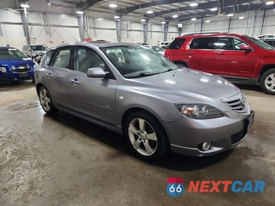 Czwarte zdjęcie samochodu z boku: 2006 MAZDA 3 HATCHBACK VIN:JM1BK343561490527 - miniatura
