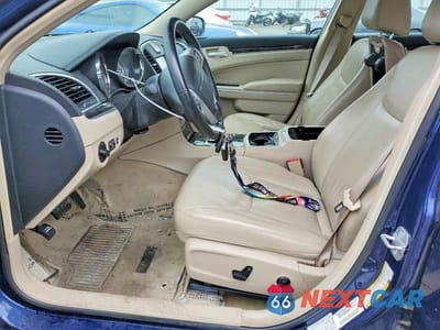 Zdjęcie 7 z 11 samochodu: 2014 CHRYSLER 300 VIN:2C3CCAAG4EH175428 - miniatura