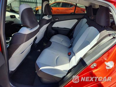 Zdjęcie 12 z 13 samochodu: 2017 TOYOTA PRIUS ONE VIN:JTDKBREU3H3564428 - miniatura