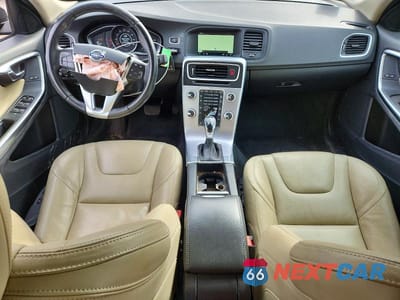 Zdjęcie 8 z 11 samochodu: 2017 VOLVO S60 VIN:YV126MFL4H2434092 - miniatura