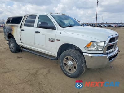 Czwarte zdjęcie samochodu z boku: 2017 RAM 2500 ST VIN:3C6UR5CJ5HG529628 - miniatura
