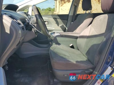 Zdjęcie 7 z 12 samochodu: 2013 TOYOTA PRIUS V TWO VIN:JTDZN3EU9D3219114 - miniatura