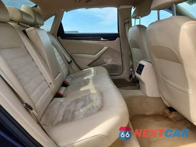 Zdjęcie 10 z 12 samochodu: 2014 VOLKSWAGEN PASSAT SEL VIN:1VWCT7A36EC060129 - miniatura
