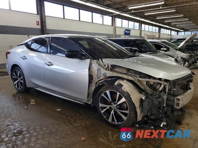 Czwarte zdjęcie samochodu z boku: 2018 NISSAN MAXIMA 3.5 S VIN:1N4AA6AP0JC395478 - miniatura