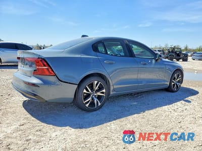 Trzecie zdjęcie samochodu z tyłu: 2024 VOLVO S60 CORE VIN:7JRL12FK4RG321026 - miniatura