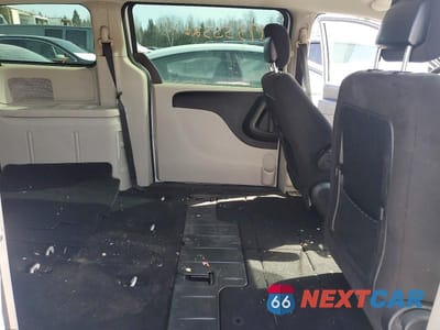 Zdjęcie 11 z 13 samochodu: 2014 DODGE GRAND CARAVAN SE VIN:2C4RDGBG7ER301134 - miniatura