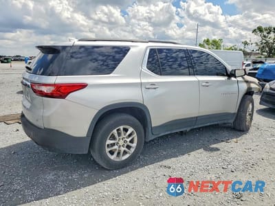 Trzecie zdjęcie samochodu z tyłu: 2019 CHEVROLET TRAVERSE LT VIN:1GNERGKW6KJ288424 - miniatura