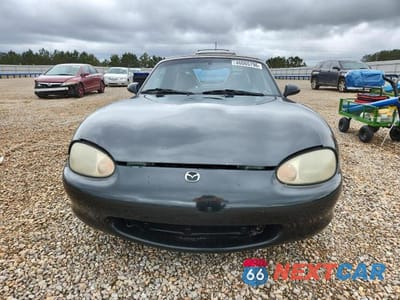 Piąte zdjęcie samochodu w środku: 1999 MAZDA MX-5 MIATA VIN:JM1NB3534X0119653 - miniatura
