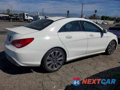Trzecie zdjęcie samochodu z tyłu: 2019 MERCEDES-BENZ CLA 250 VIN:WDDSJ4EBXKN709022 - miniatura