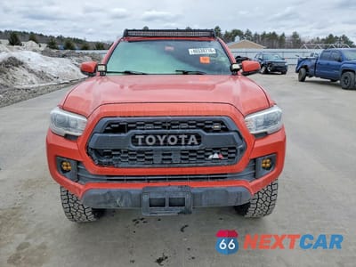 Piąte zdjęcie samochodu w środku: 2017 TOYOTA TACOMA TRD OFF-ROAD VIN:3TMCZ5AN9HM109589 - miniatura