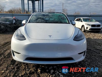 Piąte zdjęcie samochodu w środku: 2022 TESLA MODEL Y VIN:7SAYGDEF5NF394903 - miniatura
