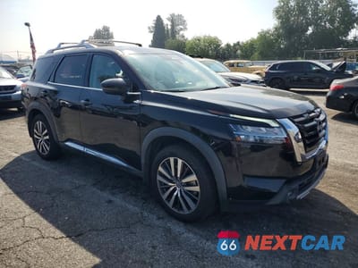 Czwarte zdjęcie samochodu z boku: 2022 NISSAN PATHFINDER PLATINUM VIN:5N1DR3DG1NC236061 - miniatura