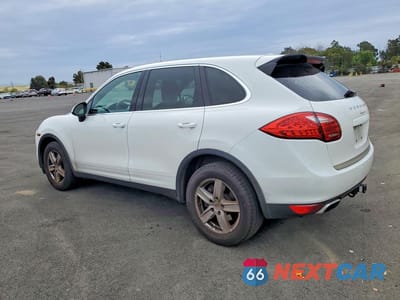 Drugie zdjęcie samochodu z przodu: 2014 PORSCHE CAYENNE VIN:WP1AA2A23ELA00575 - miniatura