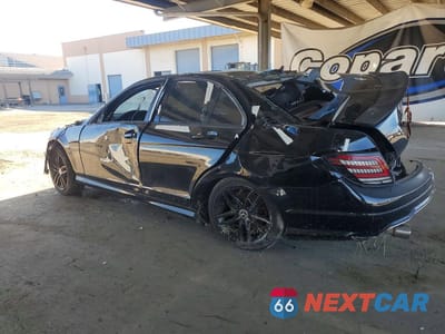 Drugie zdjęcie samochodu z przodu: 2012 MERCEDES-BENZ C 250 VIN:WDDGF4HB0CA619034 - miniatura