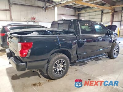 Trzecie zdjęcie samochodu z tyłu: 2024 NISSAN TITAN SV VIN:1N6AA1ED4RN105172 - miniatura