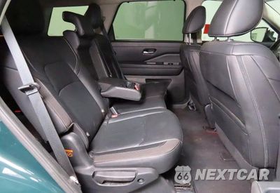 Zdjęcie 6 z 10 samochodu: 2025 NISSAN PATHFINDER SL VIN:5N1DR3CA2SC232612 - miniatura