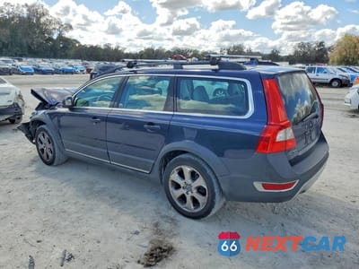 Drugie zdjęcie samochodu z przodu: 2010 VOLVO XC70 T6 VIN:YV4992BZXA1081750 - miniatura
