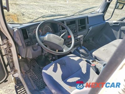 Zdjęcie 8 z 12 samochodu: 2018 ISUZU NPR XD VIN:JALC4W169J7010072 - miniatura