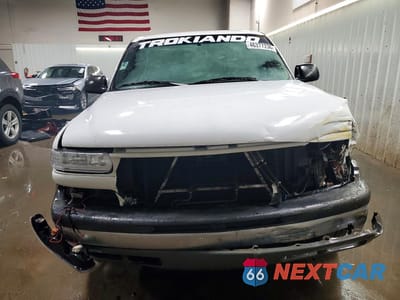 Piąte zdjęcie samochodu w środku: 1999 CHEVROLET SILVERADO K1500 VIN:1GCEK14T6XZ200929 - miniatura