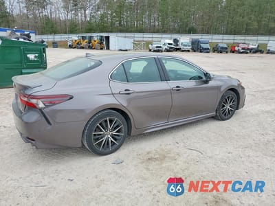 Trzecie zdjęcie samochodu z tyłu: 2022 TOYOTA CAMRY SE VIN:4T1S11AK0NU046063 - miniatura