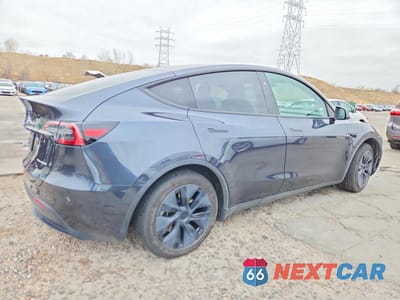 Trzecie zdjęcie samochodu z tyłu: 2025 TESLA MODEL Y VIN:7SAYGAEE1SF287753 - miniatura