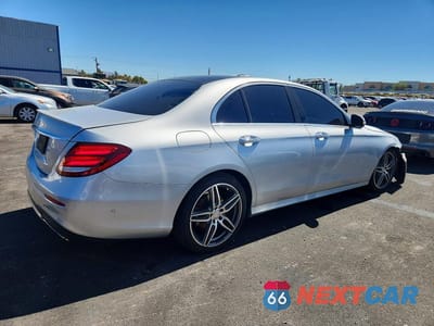 Trzecie zdjęcie samochodu z tyłu: 2017 MERCEDES-BENZ E 300 VIN:WDDZF4JB6HA038230 - miniatura