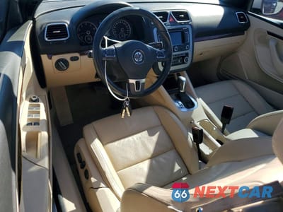 Zdjęcie 8 z 13 samochodu: 2012 VOLKSWAGEN EOS LUX VIN:WVWFW7AH3CV003312 - miniatura