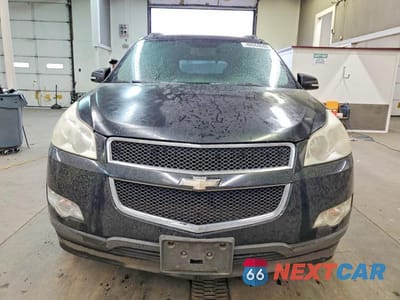Piąte zdjęcie samochodu w środku: 2011 CHEVROLET TRAVERSE LT VIN:1GNKVJED1BJ174885 - miniatura