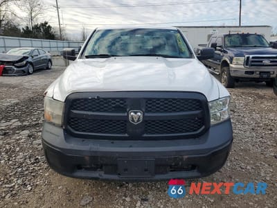 Piąte zdjęcie samochodu w środku: 2017 RAM 1500 ST VIN:1C6RR6FG4HS860396 - miniatura
